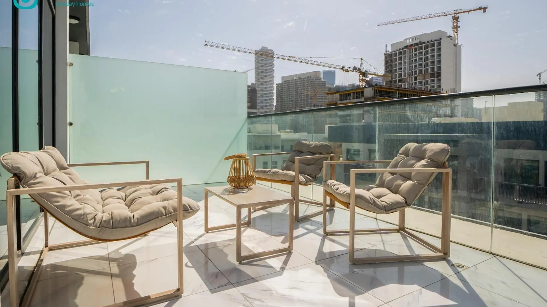 Blue Breeze - Elegant Studio In Serenity Lake 5, Jvc Дубай Апартаменты