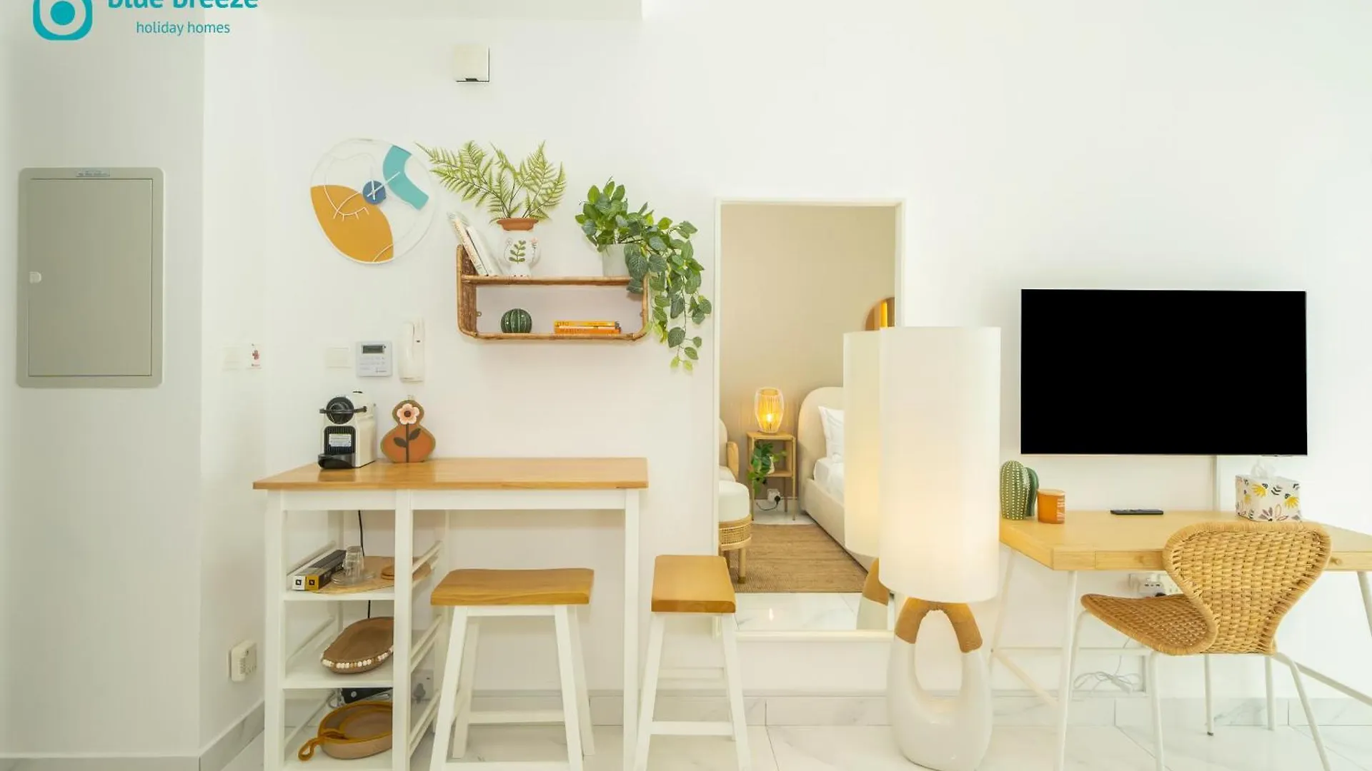 Blue Breeze - Elegant Studio In Serenity Lake 5, Jvc Дубай